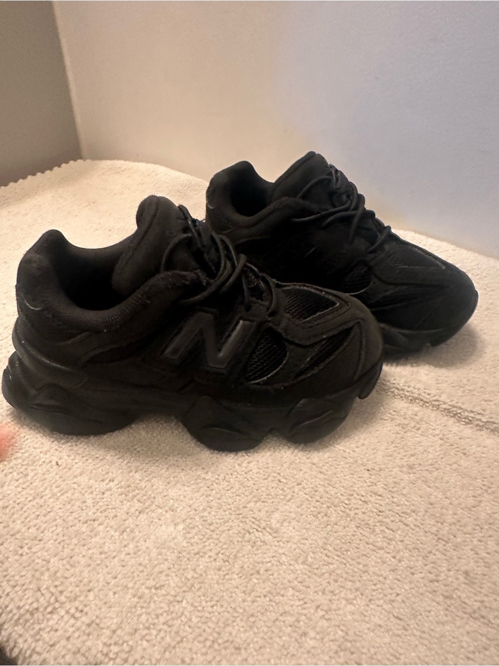 New Balance Kids Black Chunky Lace-Up Sneakers